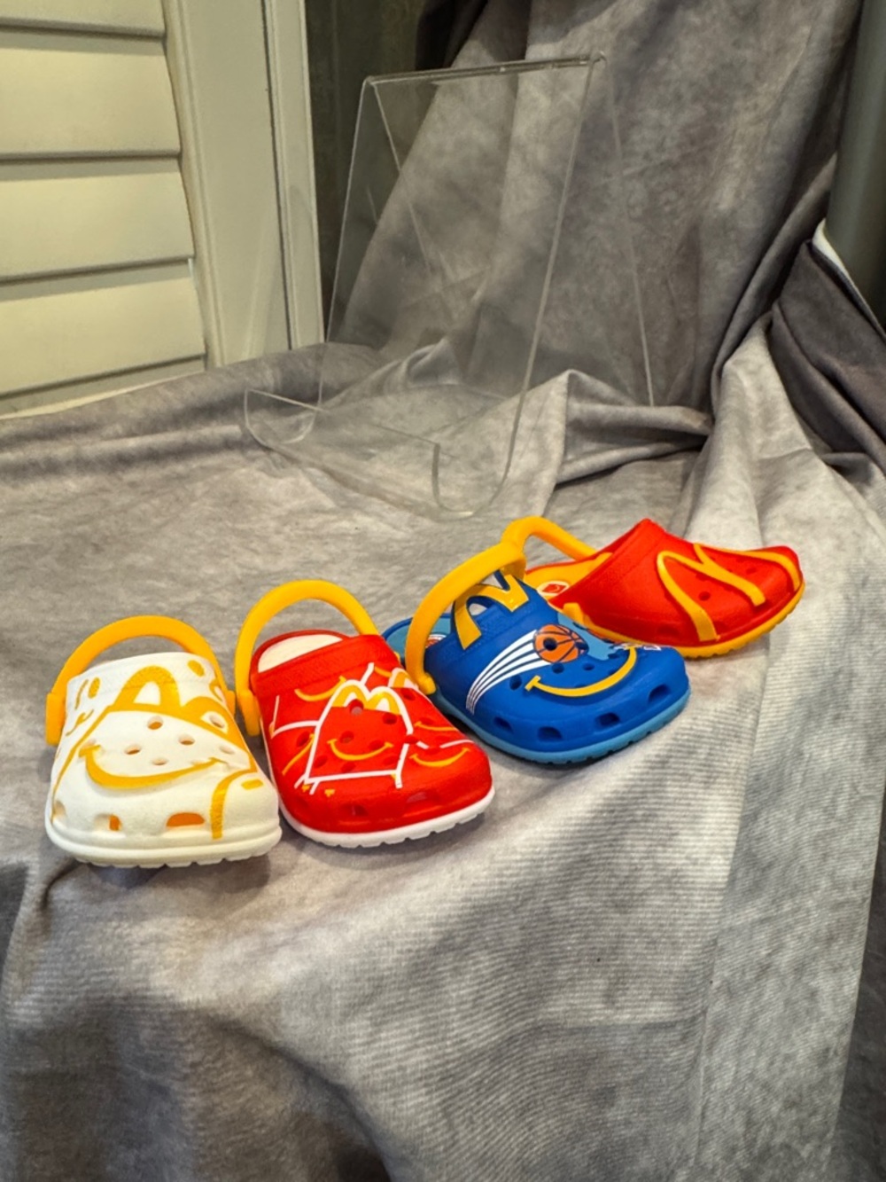 McDonalds Kids Colorful Croc-Style Slip-On Shoes Key Chain Lot‎
